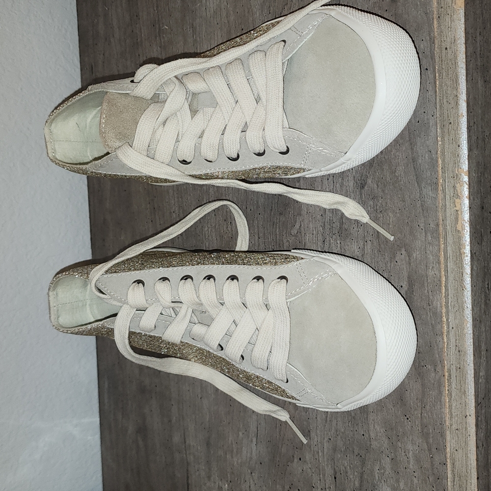 Gently Warned Glitter Sneakers